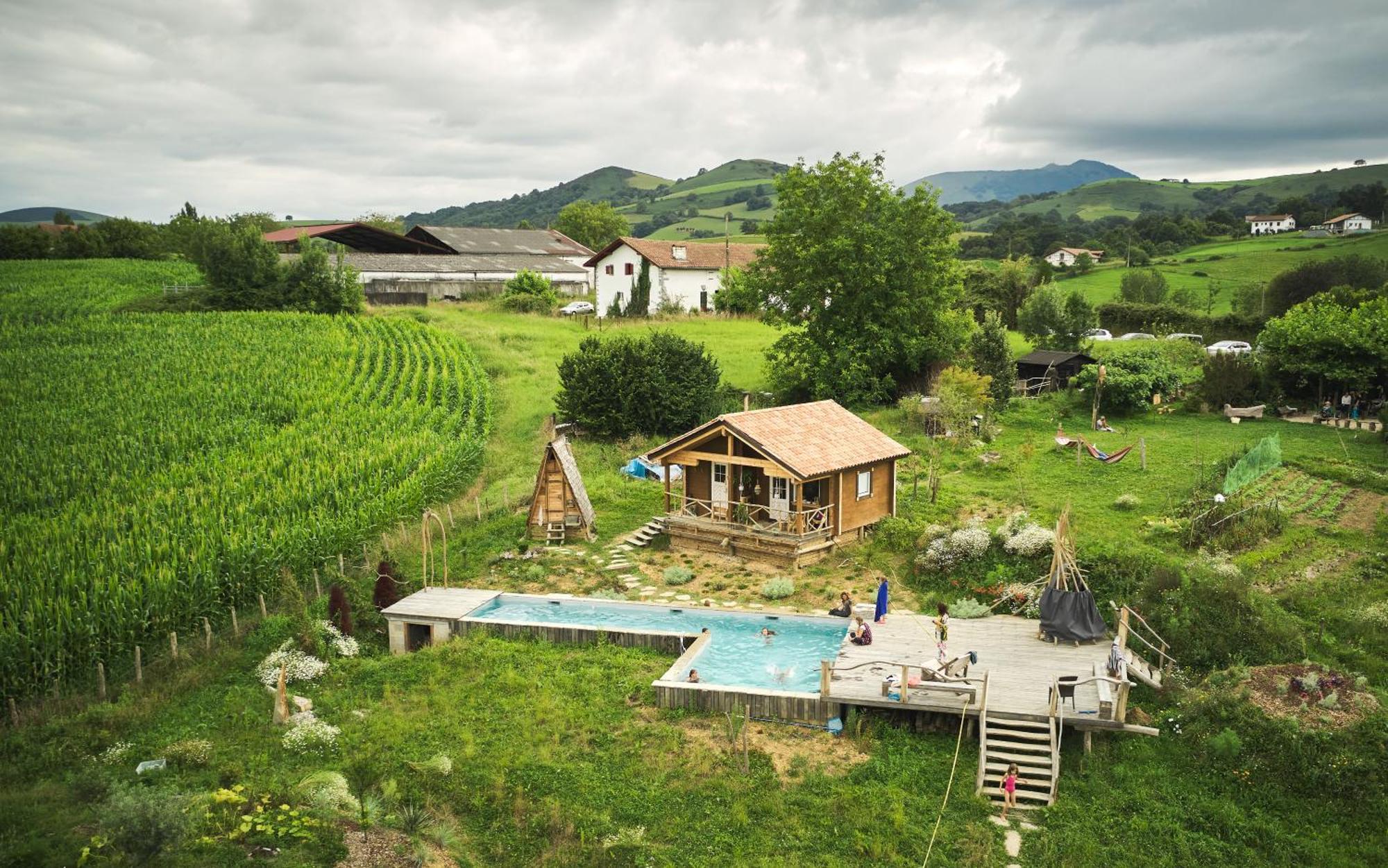 Les Fous Du Village Saint-Esteben Zewnętrze zdjęcie